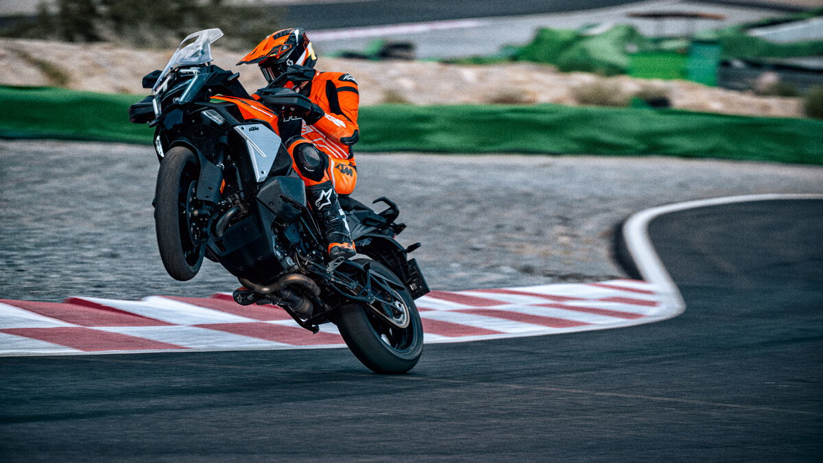 New KTM Super Adventure S Evo